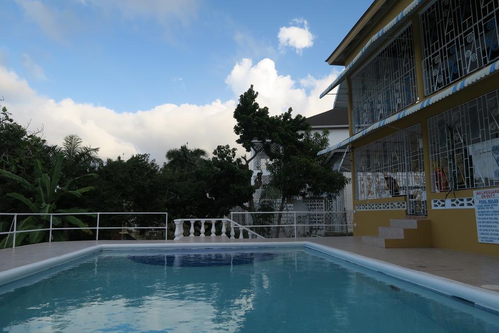 Enchanted Villas Inn 蒙特哥贝 外观 照片