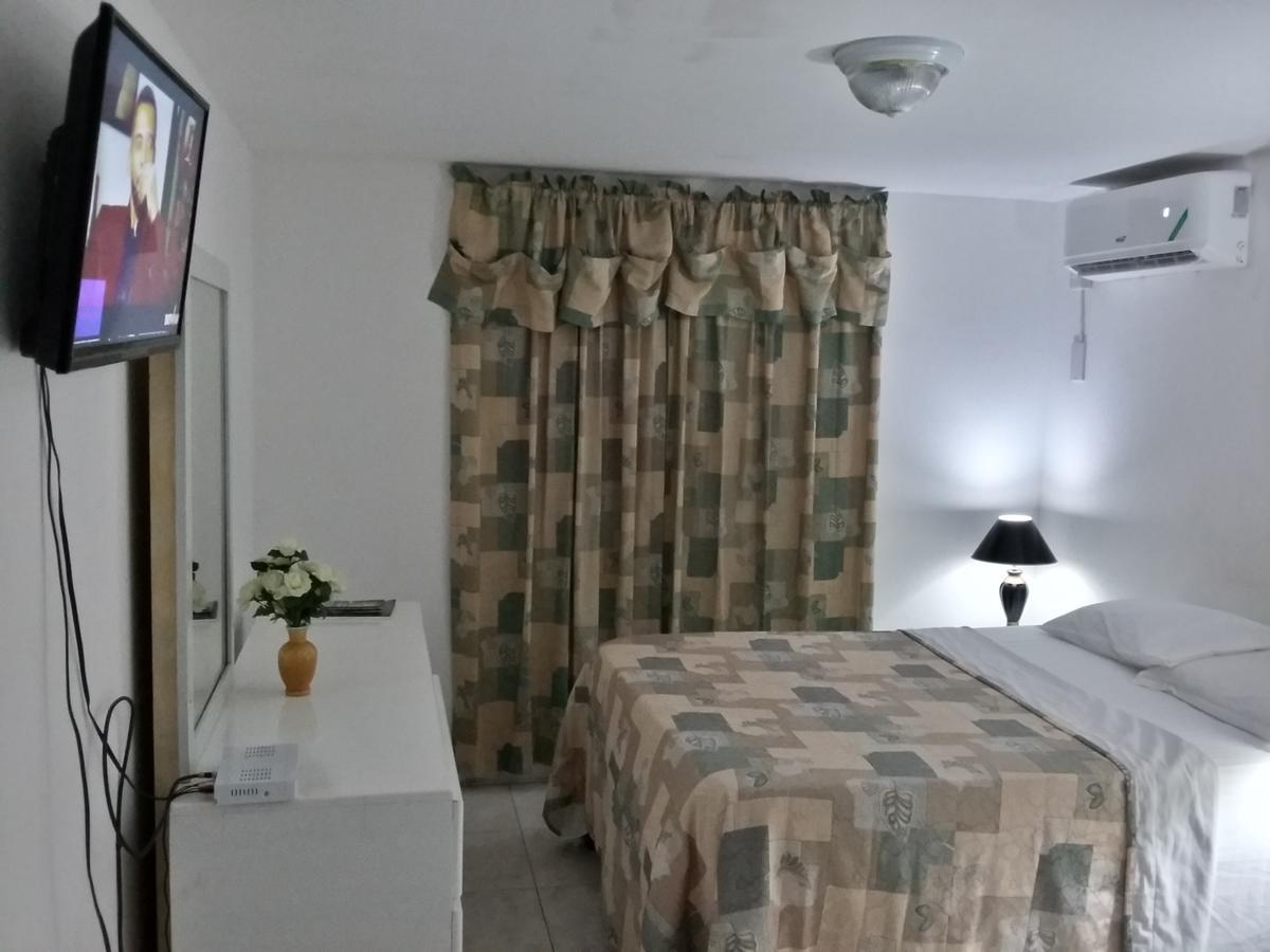 Enchanted Villas Inn 蒙特哥贝 外观 照片